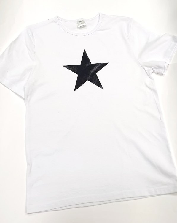 Мужская футболка "Черная звезда", белый