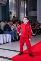 051 Детский костюм утепленный с лампасами, красный
